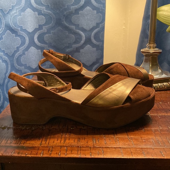 Accessoire Diffusion shoes - Picture 3 of 5